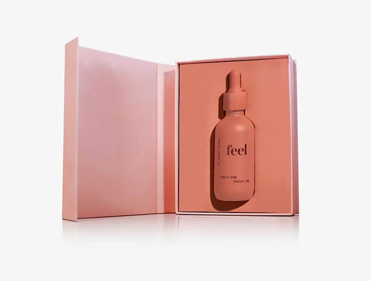 custom packaging for essential oils